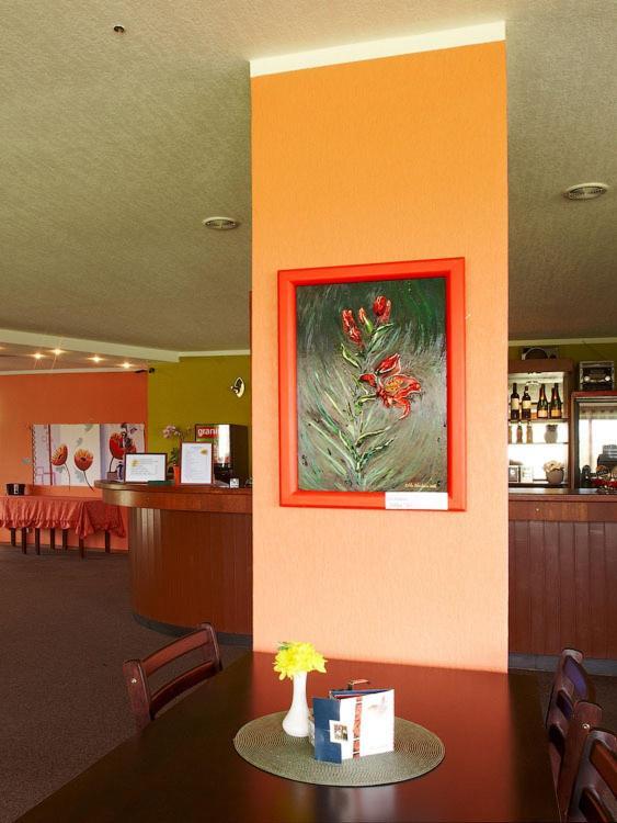 Hotel Talsi Buitenkant foto